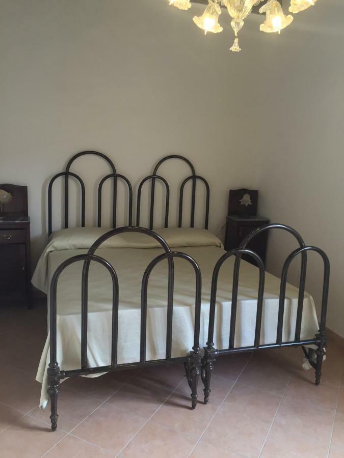 B&B Pozzo Dei Desideri フィシャーノ エクステリア 写真