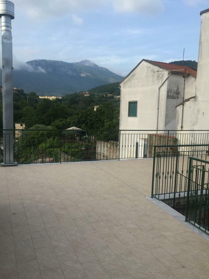B&B Pozzo Dei Desideri フィシャーノ エクステリア 写真